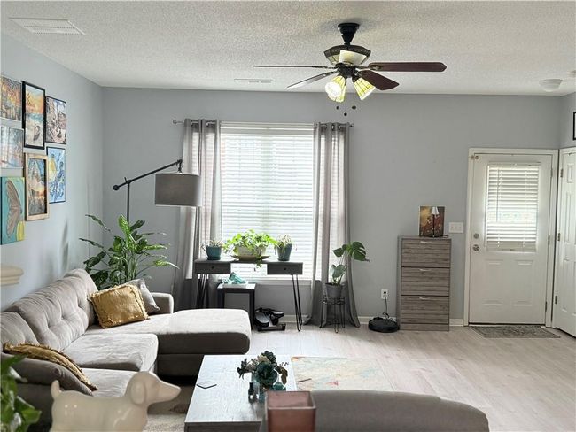 4172 Howell Park Rd, Townhouse with 3 bedrooms, 3 bathrooms and 2 parking in Duluth GA | Image 4