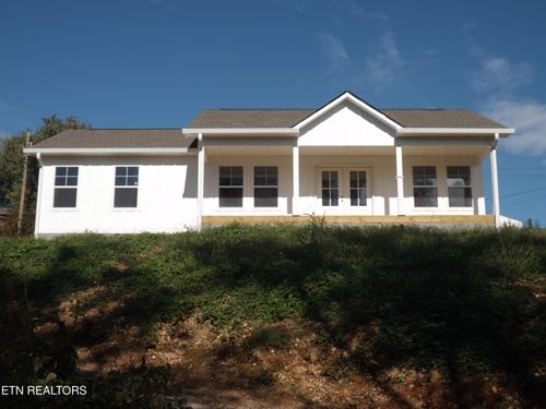 328 Wilson Hurst St, Tazewell, TN, 37879-3336 | Card Image