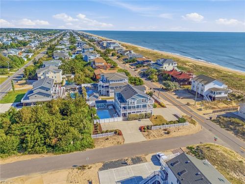 3033 Sandfiddler Rd, Virginia Beach, VA, 23456-4428 | Card Image