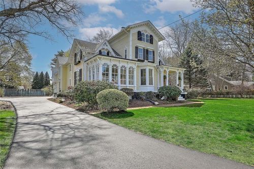 53 Jennys Ln, Barrington, RI, 02806-4424 | Card Image