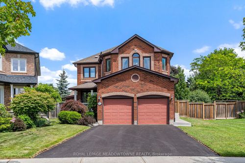92 Lauchlin Cres, Georgetown, ON, L7G5R5 | Card Image