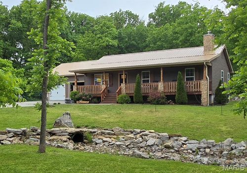 831 Old Colony Rd, Defiance, MO, 63341-2312 | Card Image