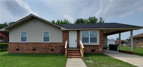 724 Spruce St, Lumberton, NC, 28358-6442 | Card Image