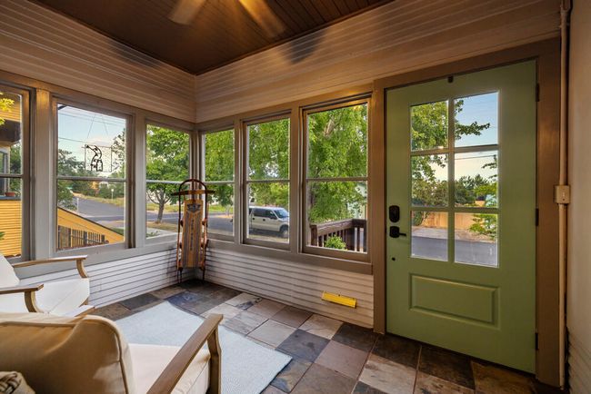 Enclosed front porch | Image 14