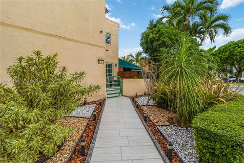 165-11880 Sw 19th Ln, Miami, FL, 33175-1615 | Card Image