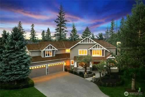 2070 277th Ave Se, Sammamish, WA, 98075-4120 | Card Image