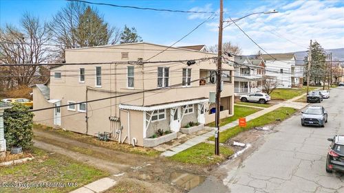 622 E Market St, Scranton, PA, 18509-1657 | Card Image