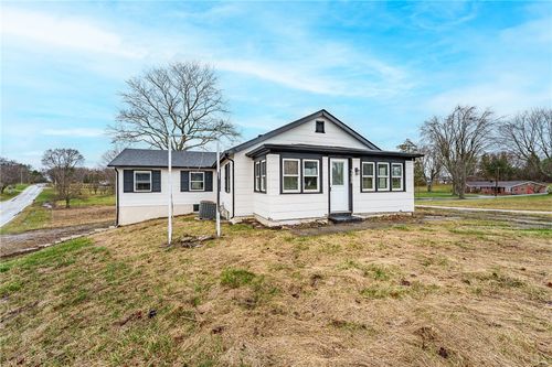 7588 Milton Carlisle Rd, New Carlisle, OH, 45344-9213 | Card Image