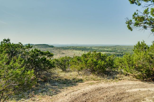 281 Kloster Ln, Home with 3 bedrooms, 2 bathrooms and 20 parking in Blanco TX | Image 30