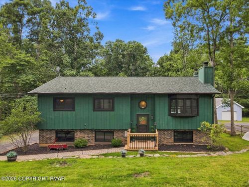 12416 Mountain Laurel Dr, East Stroudsburg, PA, 18302-8633 | Card Image