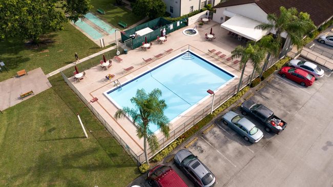 APT-408 - 7770 Tahiti Ln, Condo with 2 bedrooms, 2 bathrooms and null parking in Lake Worth FL | Image 21