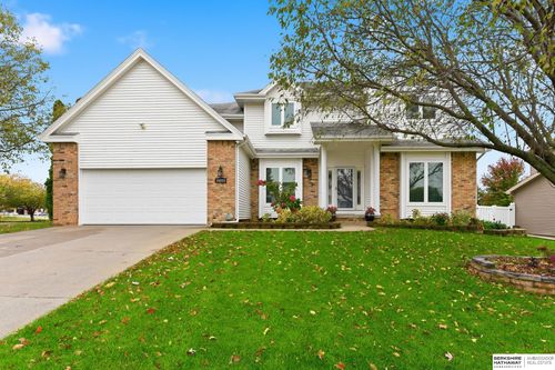 16005 Manderson St, Omaha, NE, 68116-2821 | Card Image