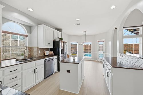 15226 Preachers Ln, Frisco, TX, 75035-2256 | Card Image