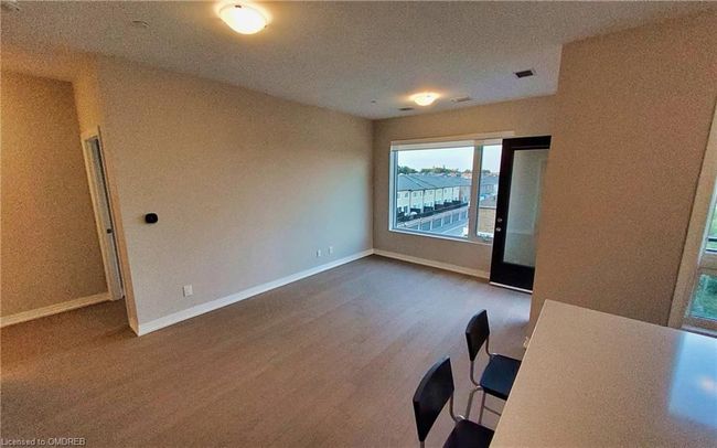 3285 Carding Mill Trail, Home with 2 bedrooms, 2 bathrooms and 1 parking in Oakville ON | Image 15