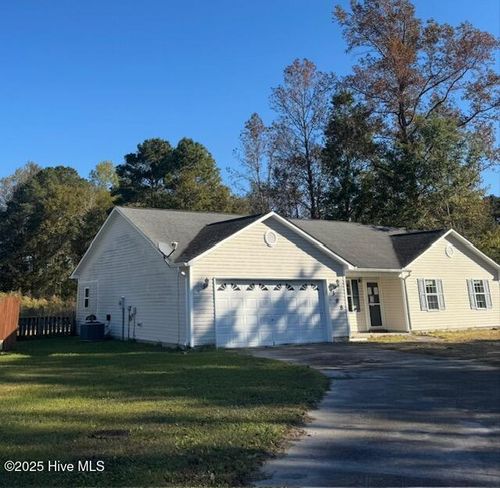 308 Big Tree Ln, Chinquapin, NC, 28521-8781 | Card Image