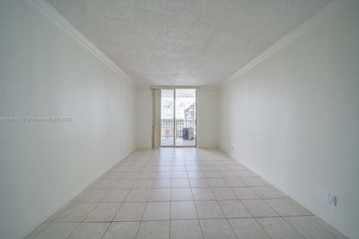 1006 - 2903 N Miami Beach Blvd, Condo with 1 bedrooms, 1 bathrooms and null parking in North Miami Beach FL | Image 2