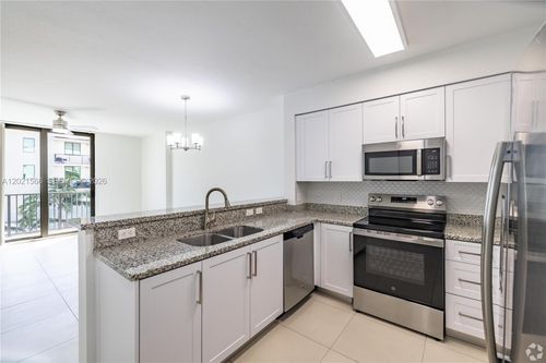 848-2001 Nw 67th St, West Miami, FL, 33147 | Card Image