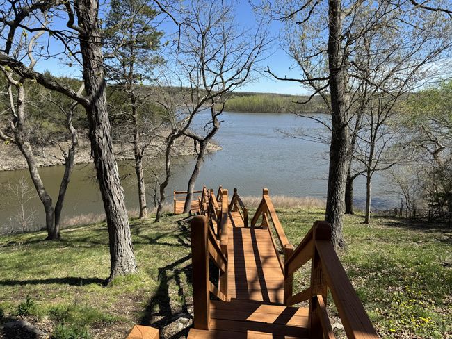Steps to Lake | Image 59