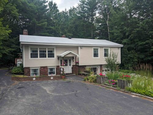 515 W Side Rd, Conway, NH, 03818-6066 | Card Image