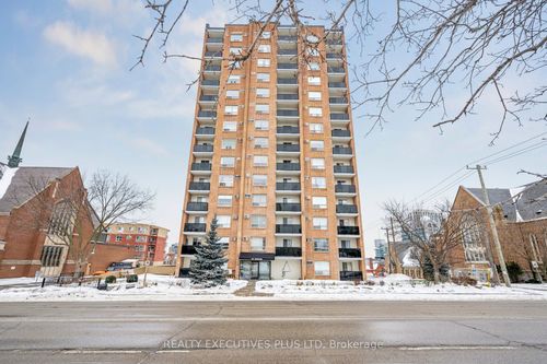 303-64 Benton St, Kitchener, ON, N2G4L9 | Card Image