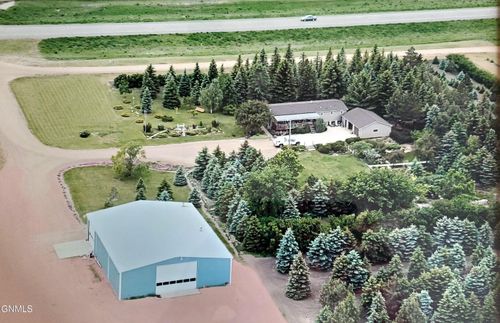 840-112 840 3rd St Sw, Bowman, ND, 58623 | Card Image