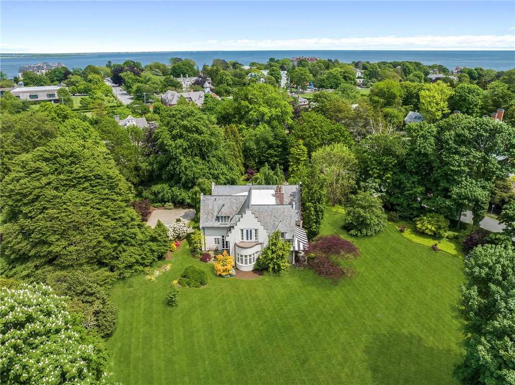 Leroy Ave, Newport, RI 02840