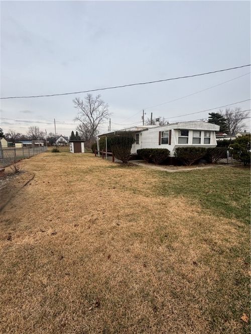 115 Caldwell St, Danville, IL, 61832-5533 | Card Image