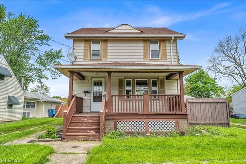 317 Illinois Ave, Lorain, OH, 44052-2166 | Card Image