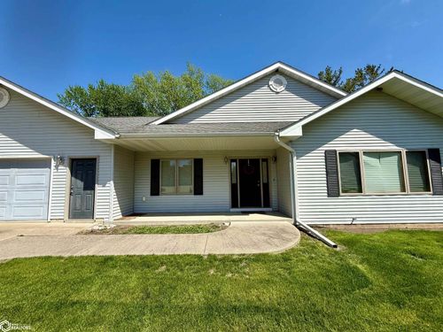 513 Hickory Ln, Jefferson, IA, 50129-2352 | Card Image