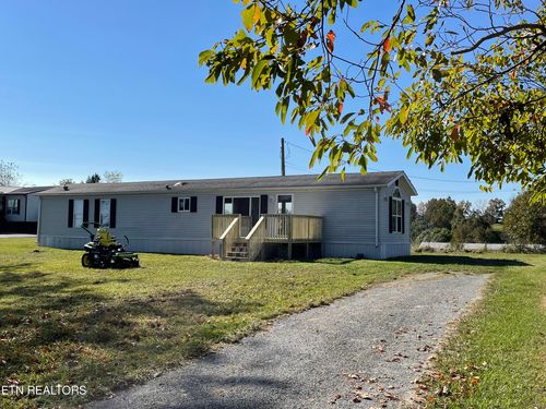 205 Magnolia Ln, Tazewell, TN, 37879-4438 | Card Image