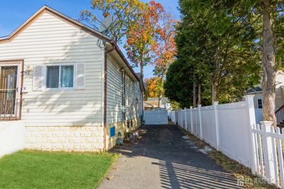 112 Warwick Street, House other with 3 bedrooms, 2 bathrooms and null parking in Iselin NJ | Image 2