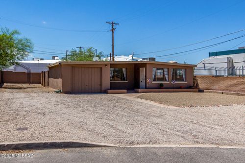 4032 E Dryden Ln, Tucson, AZ, 85712-4515 | Card Image