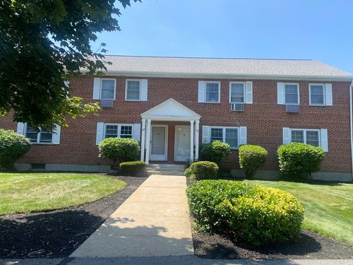 98-98 Emerson Gdns, Lexington, MA, 02420 | Card Image