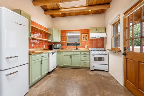 unit-c-815 Baca St, Santa Fe, NM, 87505-0933 | Card Image