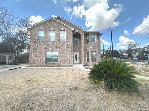 4131 Waterwood Pass Dr, Elmendorf, TX, 78112-6026 | Card Image