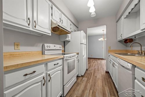 4903 Grandview Cir, Midland, MI, 48640-2876 | Card Image