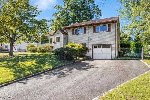 63 Westland Rd, Cedar Grove, NJ, 07009-2217 | Card Image