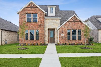 View of front property featuring a front yard | Image 1