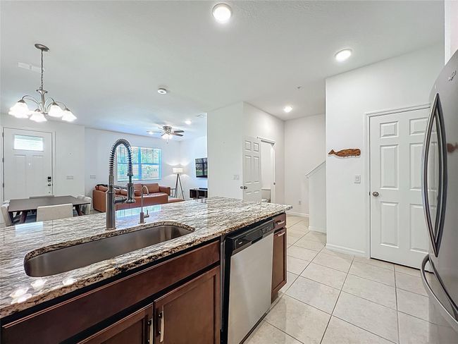 11785 Tidal Aly, Townhouse with 3 bedrooms, 3 bathrooms and null parking in ORLANDO FL | Image 8