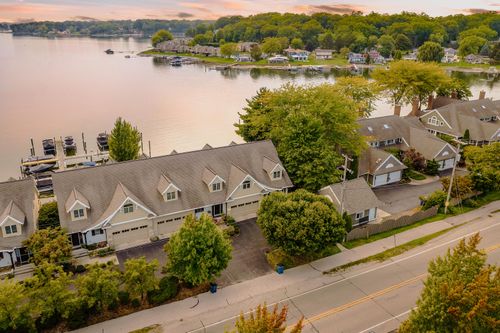 6-17533 N Fruitport Rd, Spring Lake, MI, 49456-1879 | Card Image