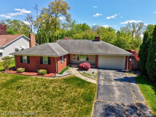 3441 Hawthorne Dr, Flint, MI, 48503-4648 | Card Image