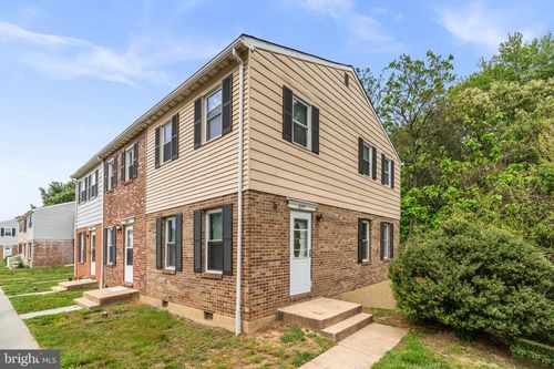 8247 Parham Ct, SEVERN, MD, 21144-2904 | Card Image