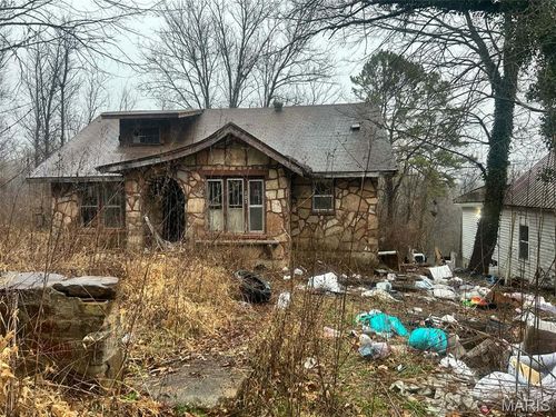 255 W 3rd St, Newburg, MO, 65550-7821 | Card Image