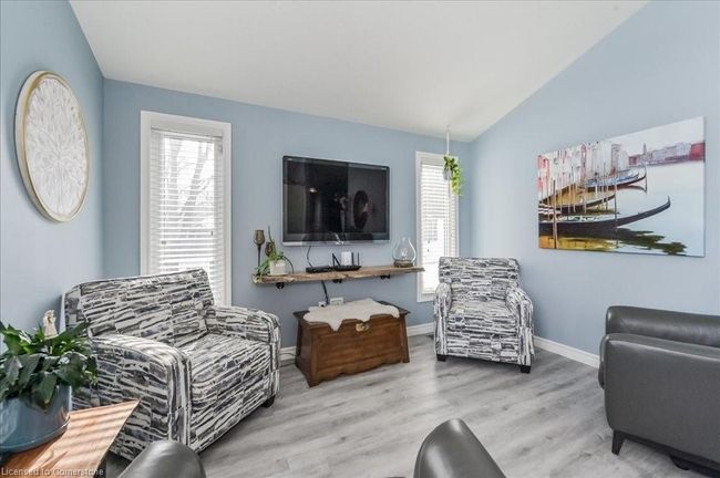 513 Five Road, House other with 2 bedrooms, 3 bathrooms and 7 parking in Mapleton ON | Image 6
