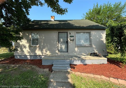 6709 Evergreen Ave, Detroit, MI, 48228-3967 | Card Image