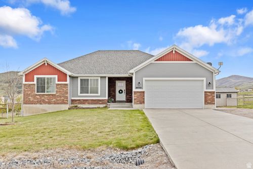 8032 W 1900 N, Mendon, UT, 84325-4712 | Card Image