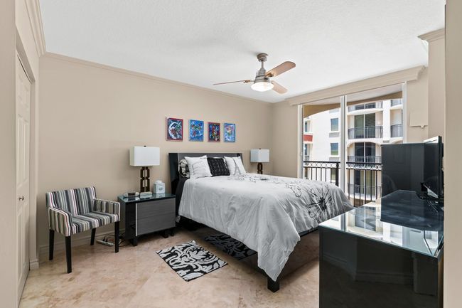 APT-505 - 2001 N Ocean Blvd, Condo with 2 bedrooms, 2 bathrooms and null parking in Fort Lauderdale FL | Image 25