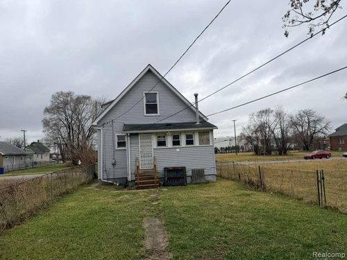 11756 Dyar St, Hamtramck, MI, 48212-2928 | Card Image