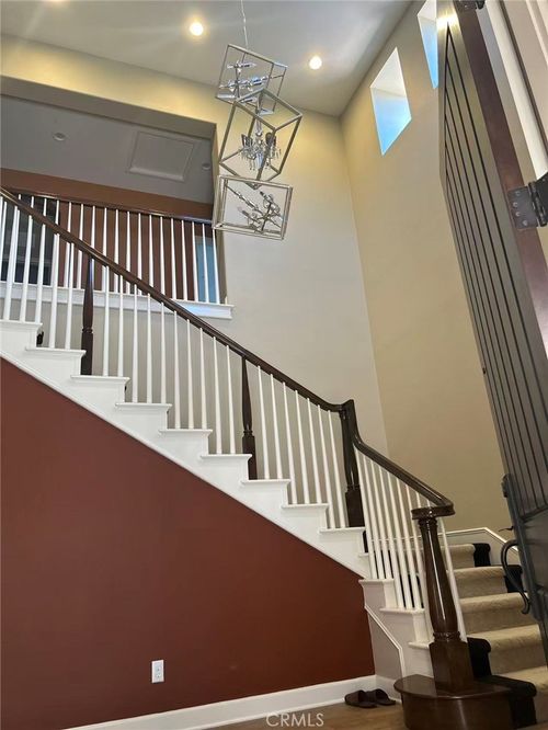 7 Zephyr, Irvine, CA, 92602-0841 | Card Image