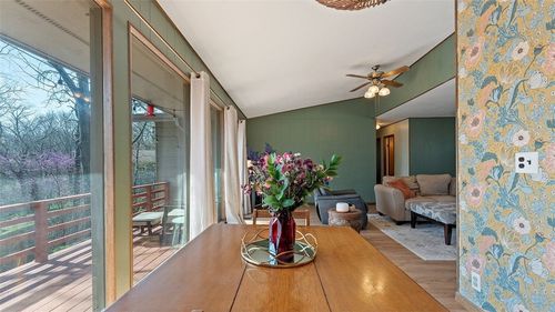 18 Worcester Dr, Bella Vista, AR, 72714-4331 | Card Image